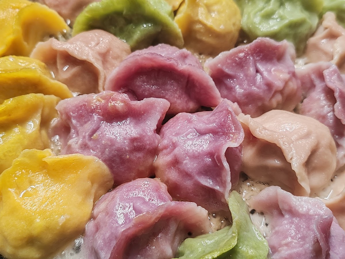 Ravioli Queen Photo 5