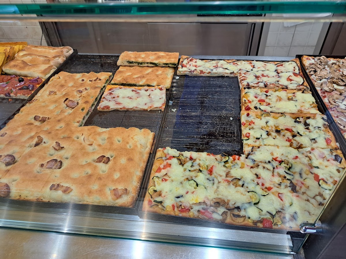 Pizzeria La Sfiziosa Prato Photo 4