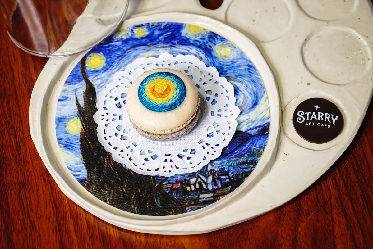 STARRY Art Café Photo 4