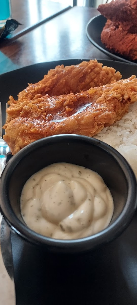 Ray's Hot Chicken - General Ave Photo 5