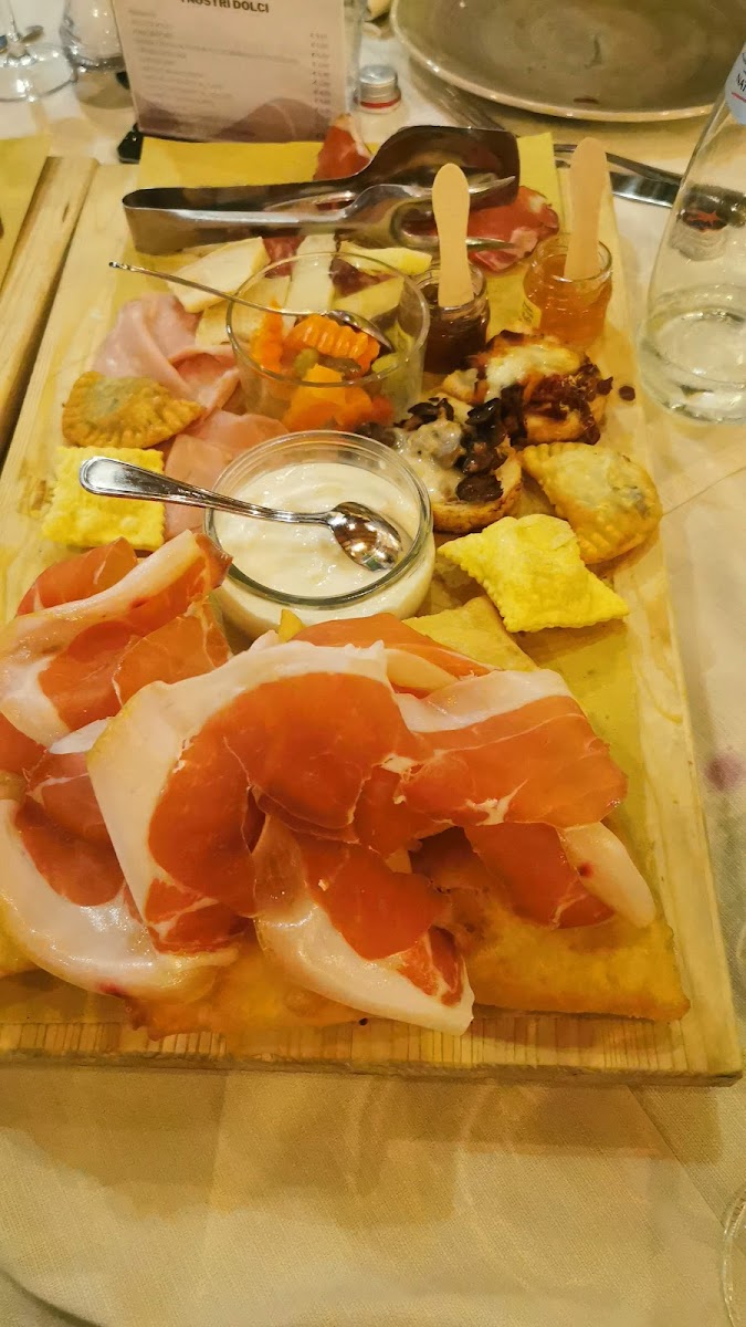 Al Caminetto Photo 5