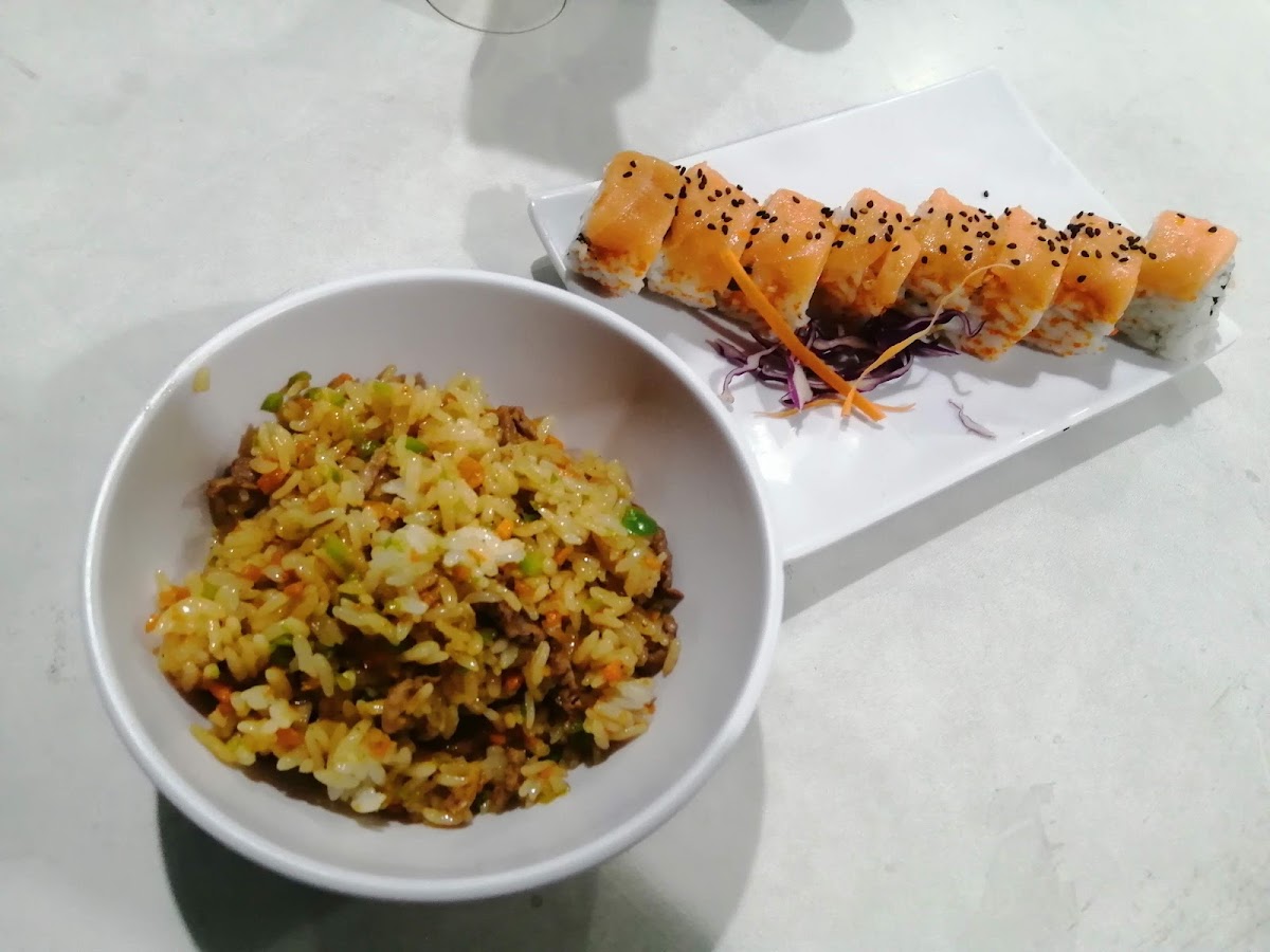 Sushi Express Cumbres Photo 7
