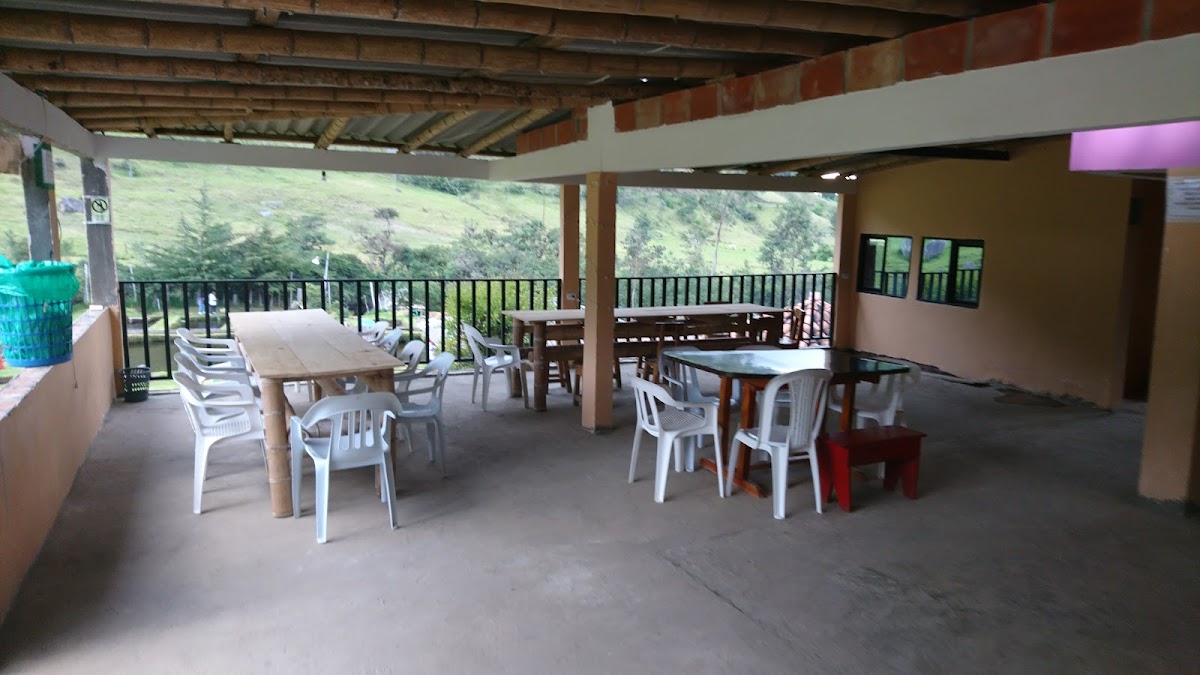 Restaurante Y Pesca El Paraiso