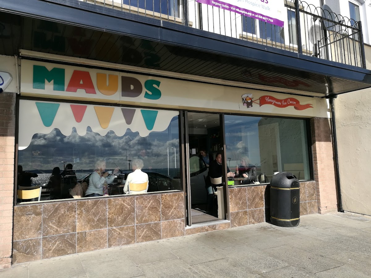 Mauds Ice Creams Carrickfergus Photo 4