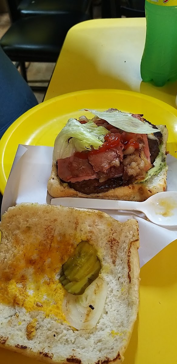 JC Burger Photo 8