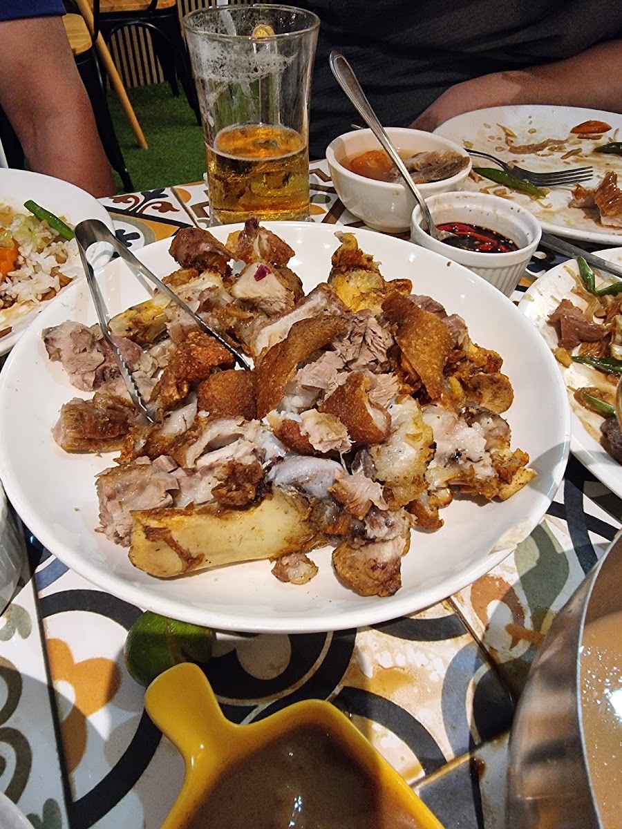Tita Chu's Resto Bar Photo 10