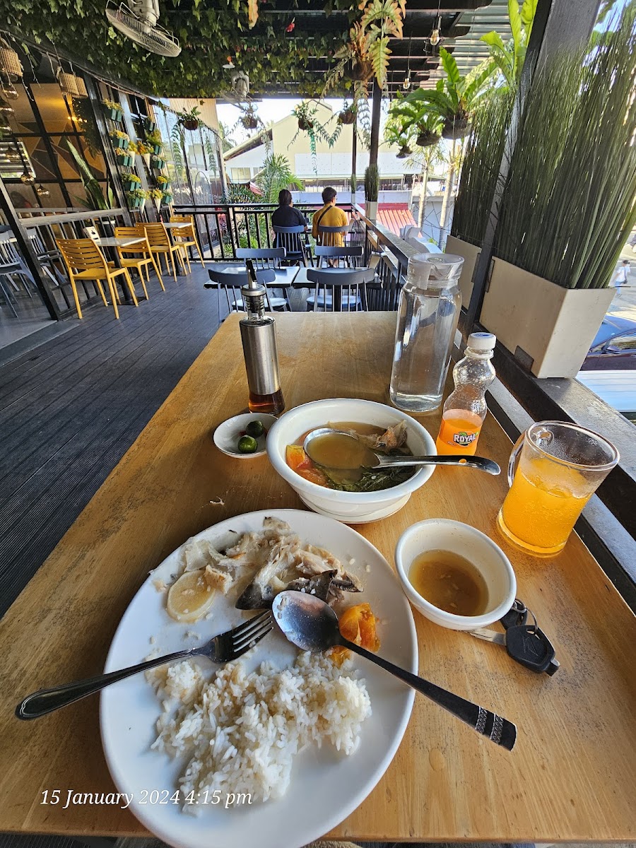Tita Chu's Resto Bar Photo 6