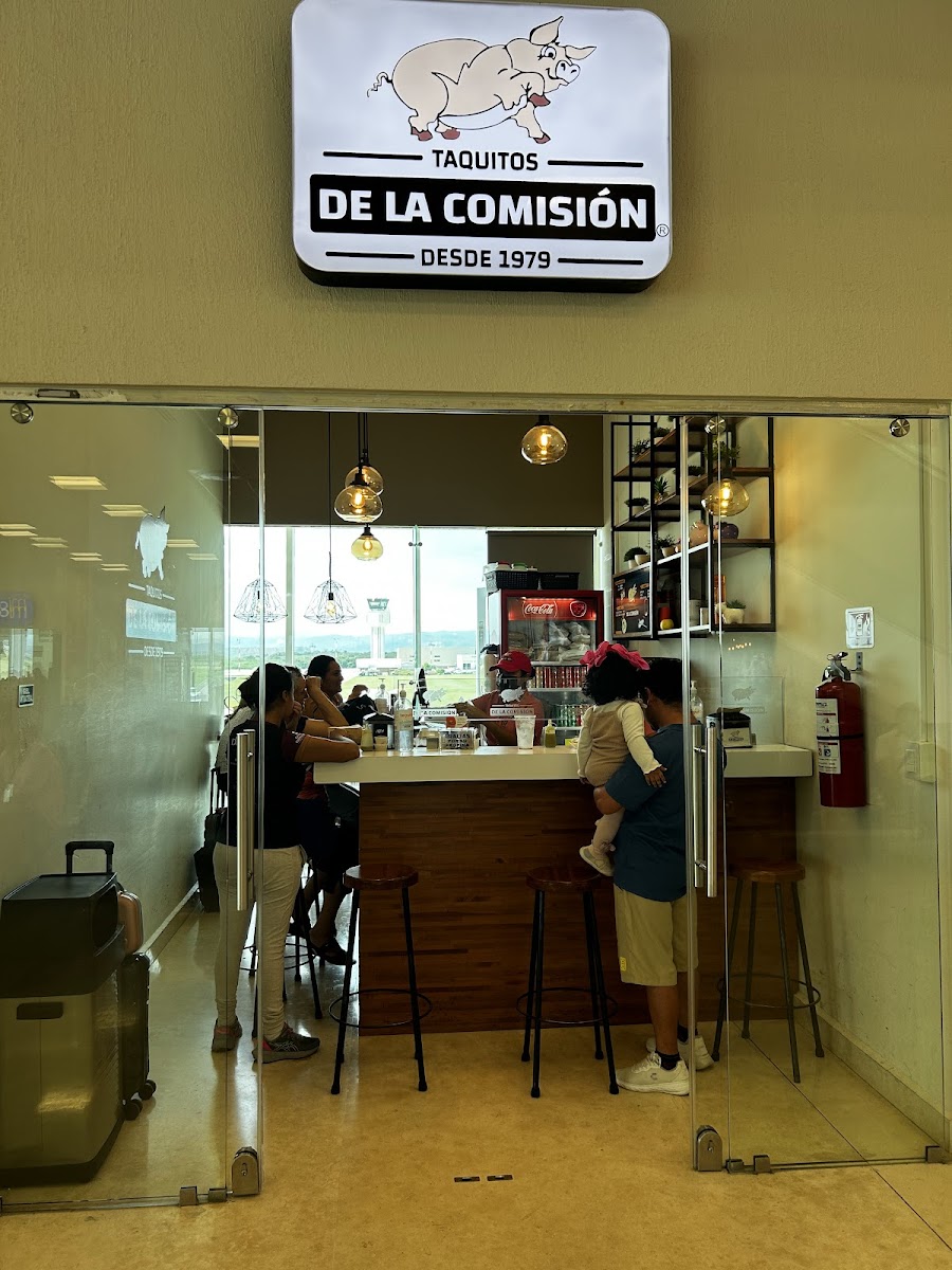 Taquitos de la Comisión [Sucursal Aeropuerto]