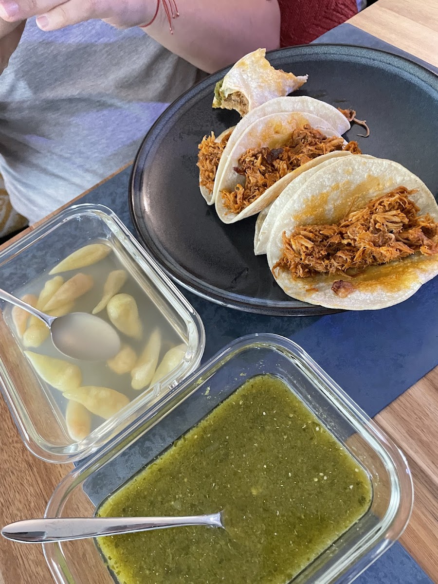 Taquitos de la Comisión [Sucursal Aeropuerto] Photo 5
