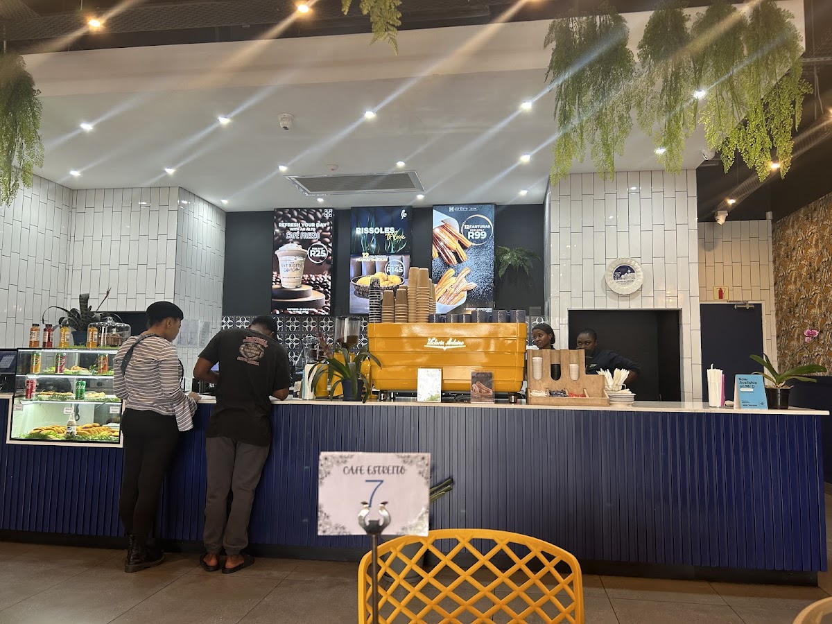 Café Estreito Linton's Corner Photo 4