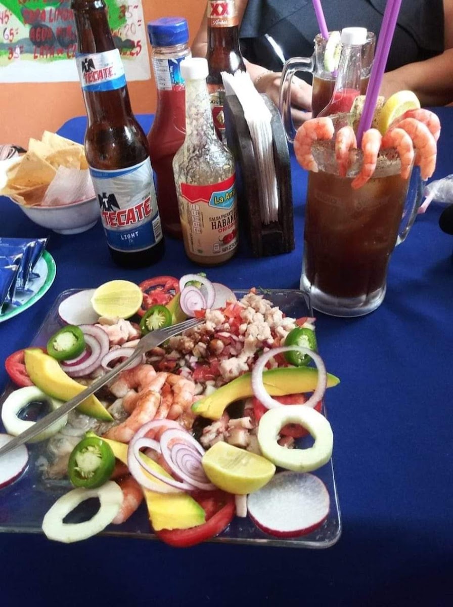 El Camaron Mariscos y cocteles Photo 7