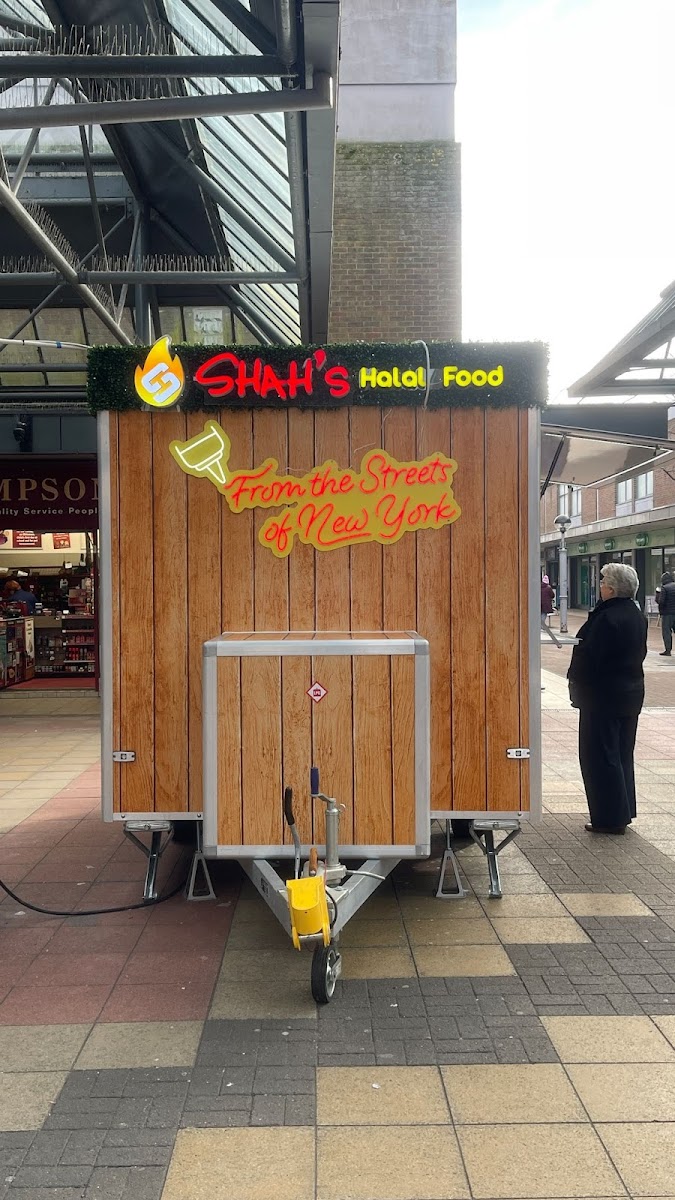 Shah’s Halal Food Dunstable Photo 2