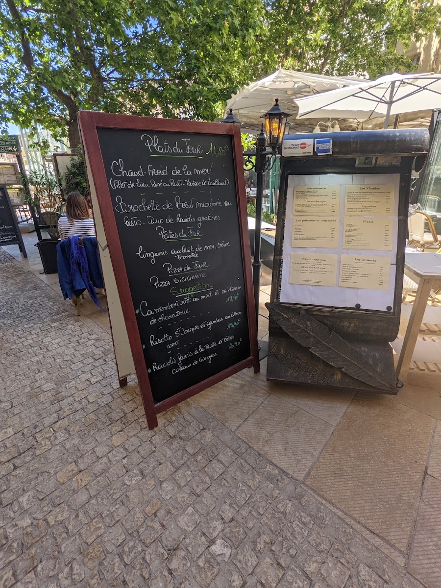 Le Beffroi Photo Menu 4