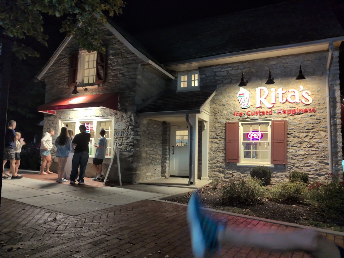 Rita's Italian Ice & Frozen Custard Photo 3