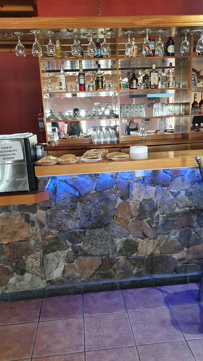 Maxi Kiosco El Desierto y alojamiento