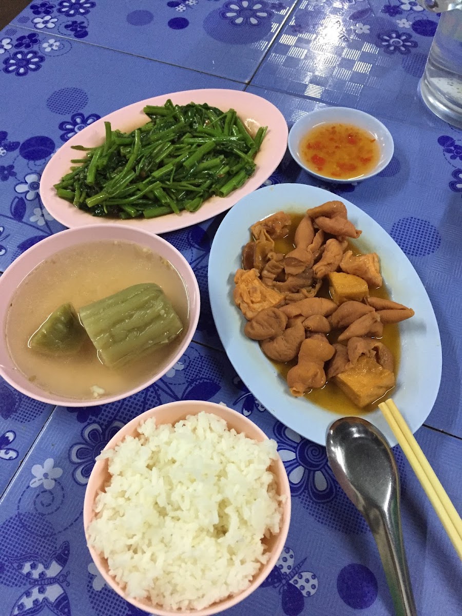 RungRoj's Thai Restaurant รุ่งโรจน์โภชนา Photo 6