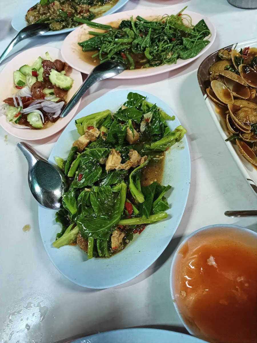RungRoj's Thai Restaurant รุ่งโรจน์โภชนา Photo 8