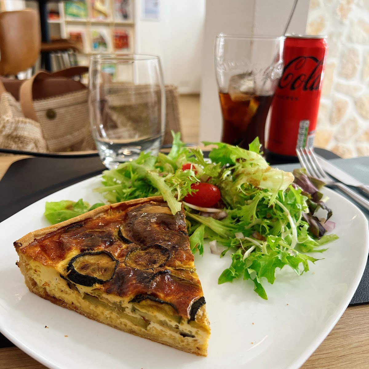 Café de l'Alliance Française Photo 3