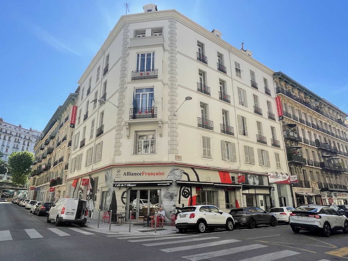 Café de l'Alliance Française Photo 4