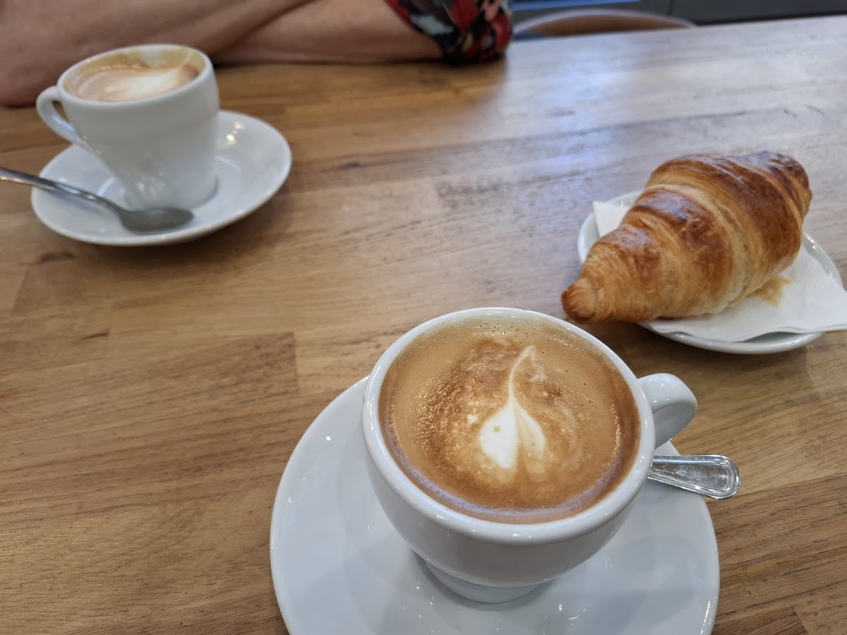 Café de l'Alliance Française Photo 6
