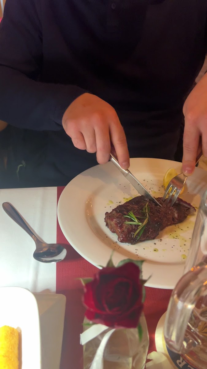 Steakhouse Giovanni Photo 2