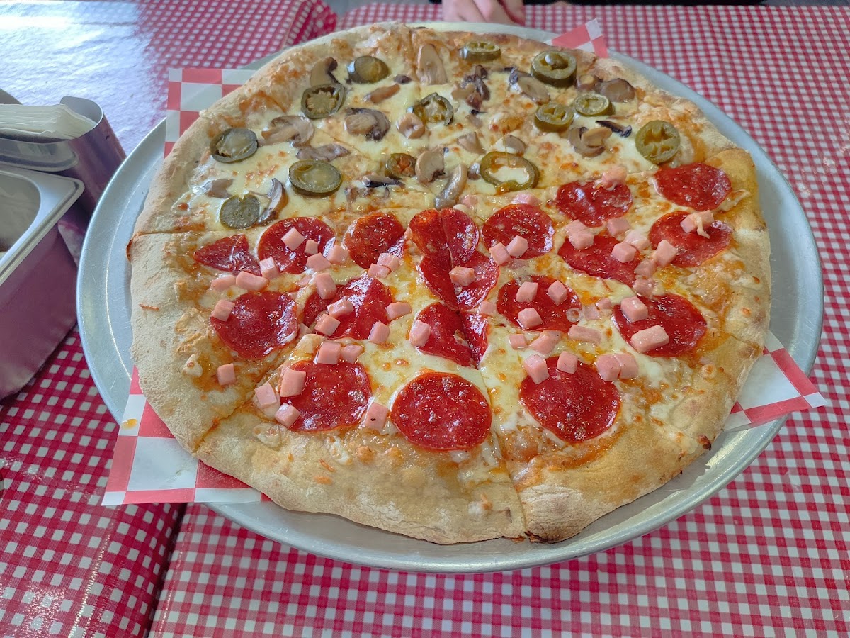Forno Fratelli Pizzas Photo 9