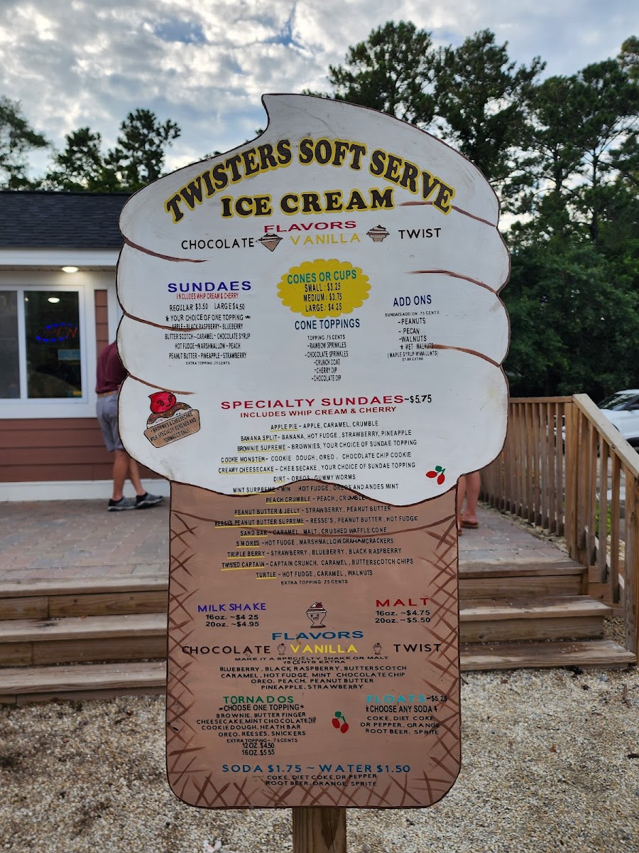 Twisters Soft Serve Photo 3