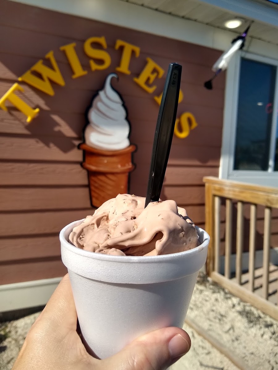 Twisters Soft Serve Photo 5