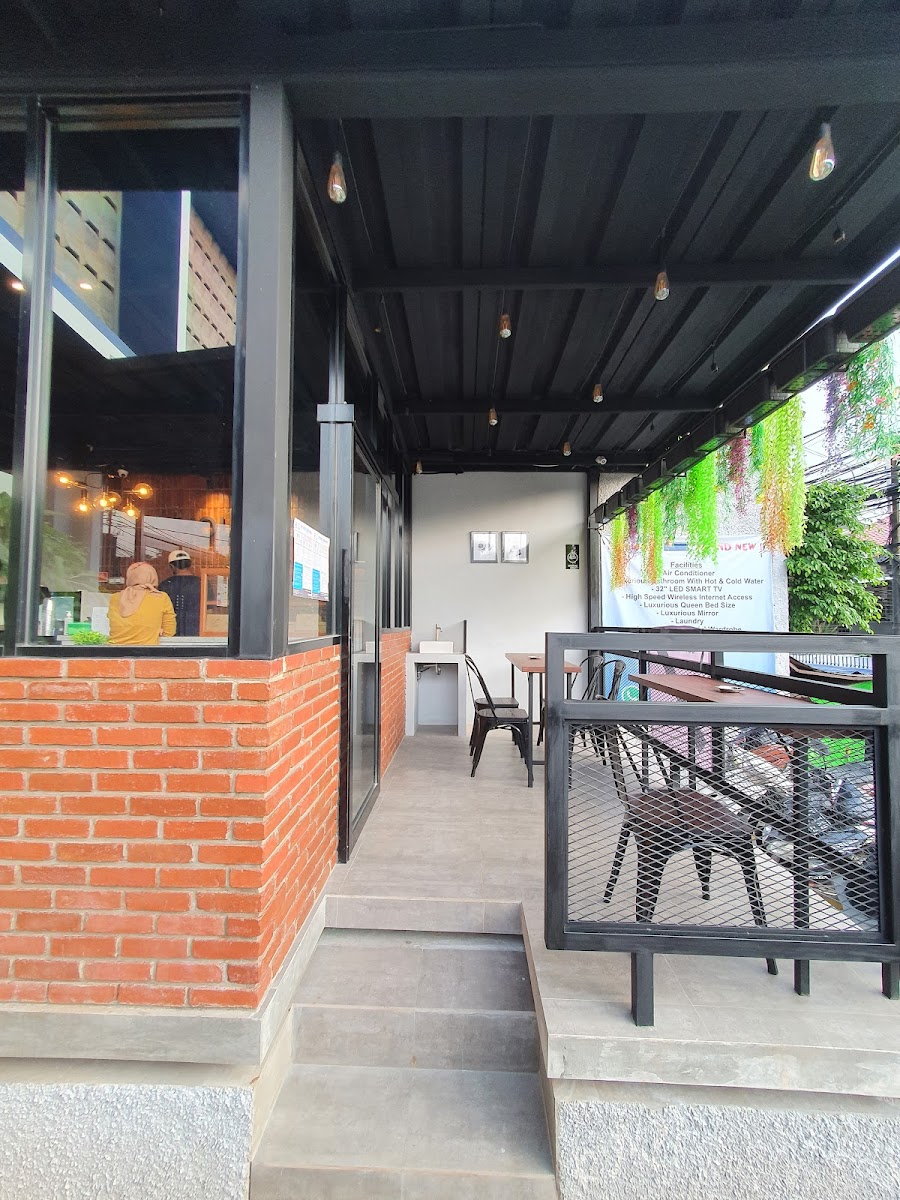 Holishot Kopi & Patisserie