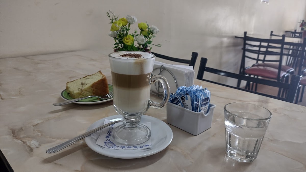 Panadería Y Cafetería San Antonio V&V Photo 4