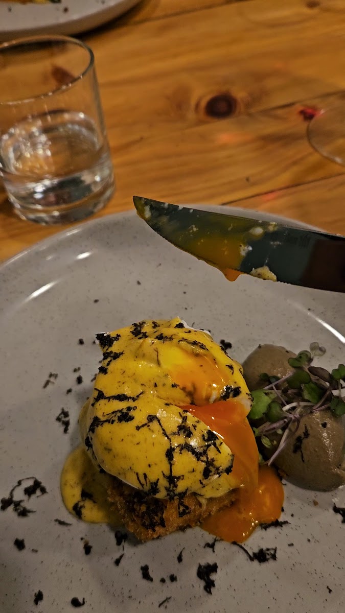 Thyme Square Restaurant Photo 2