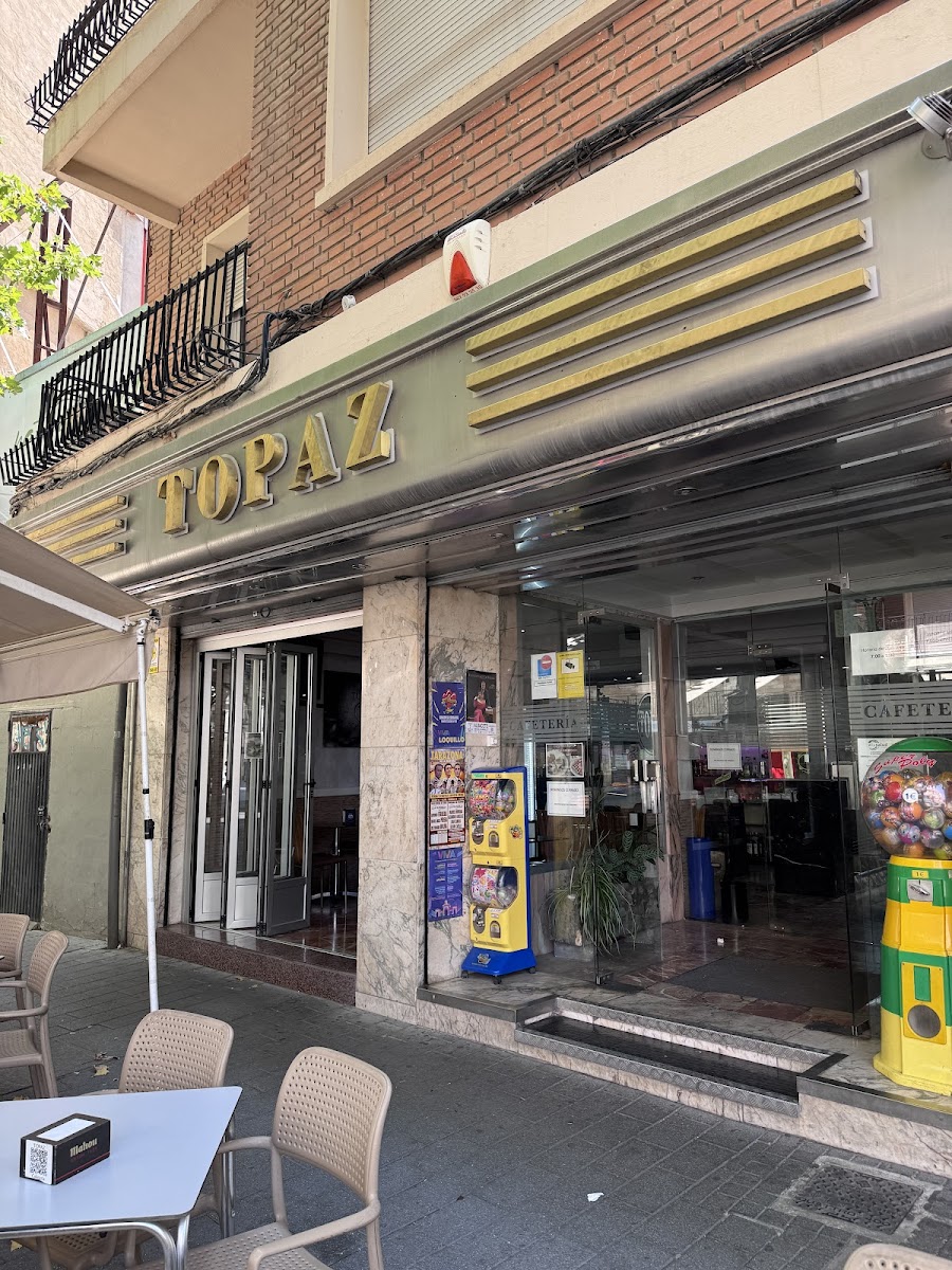 Cafetería TOPAZ.