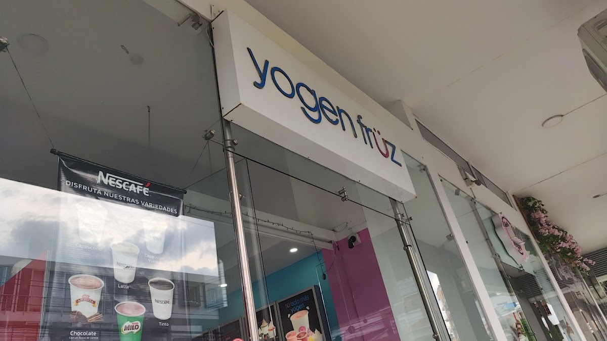 Yogen Früz Photo 3