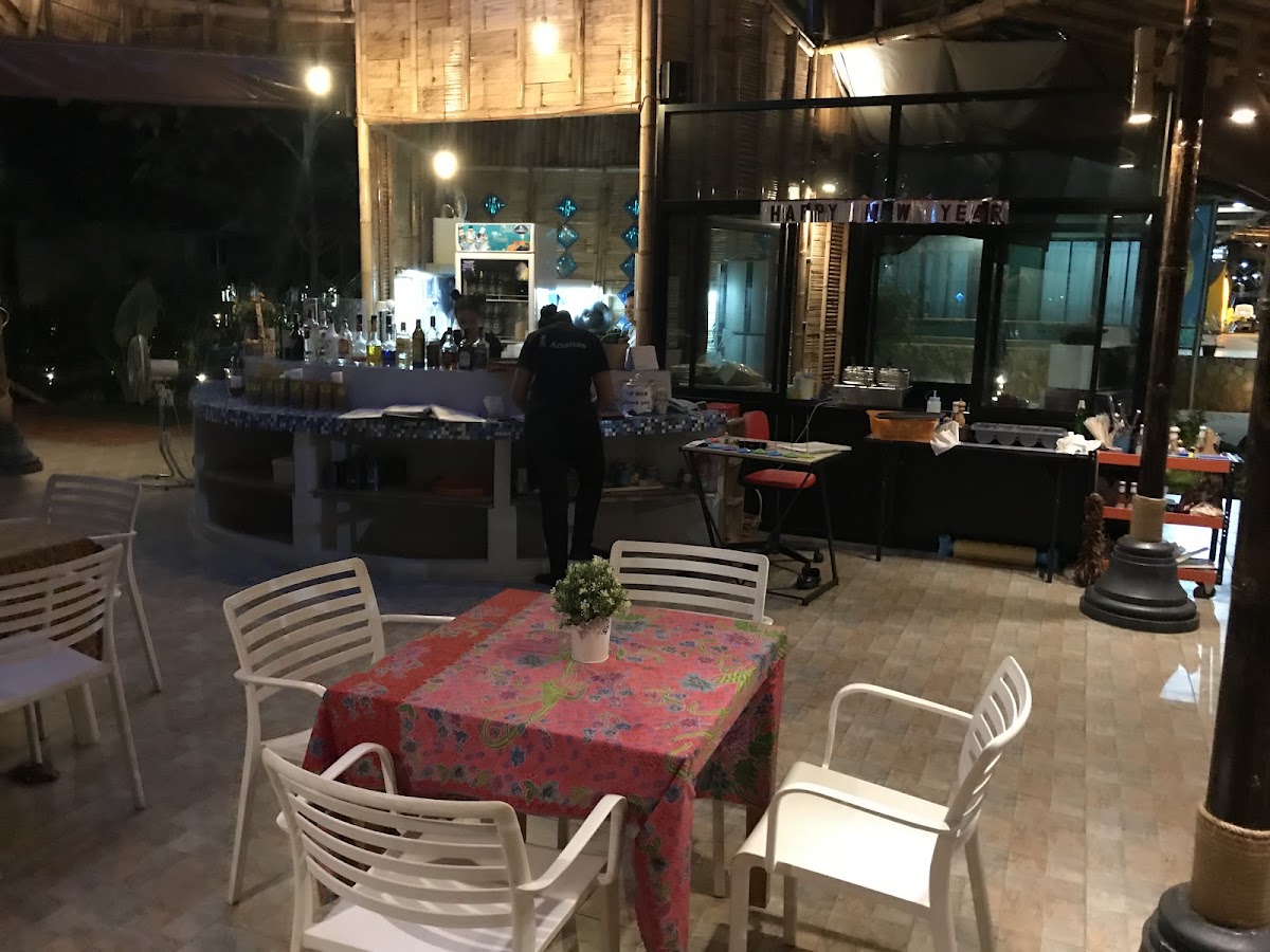 Ananus restaraunt Photo 4