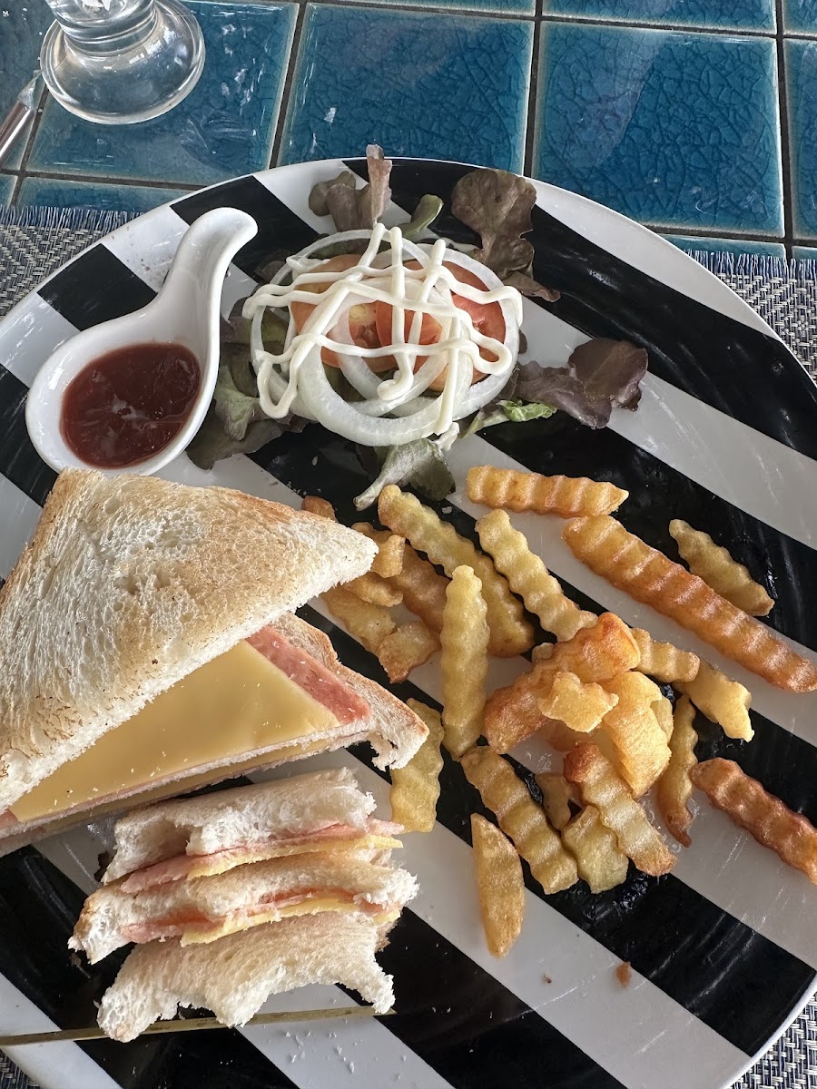 Ananus restaraunt Photo 9