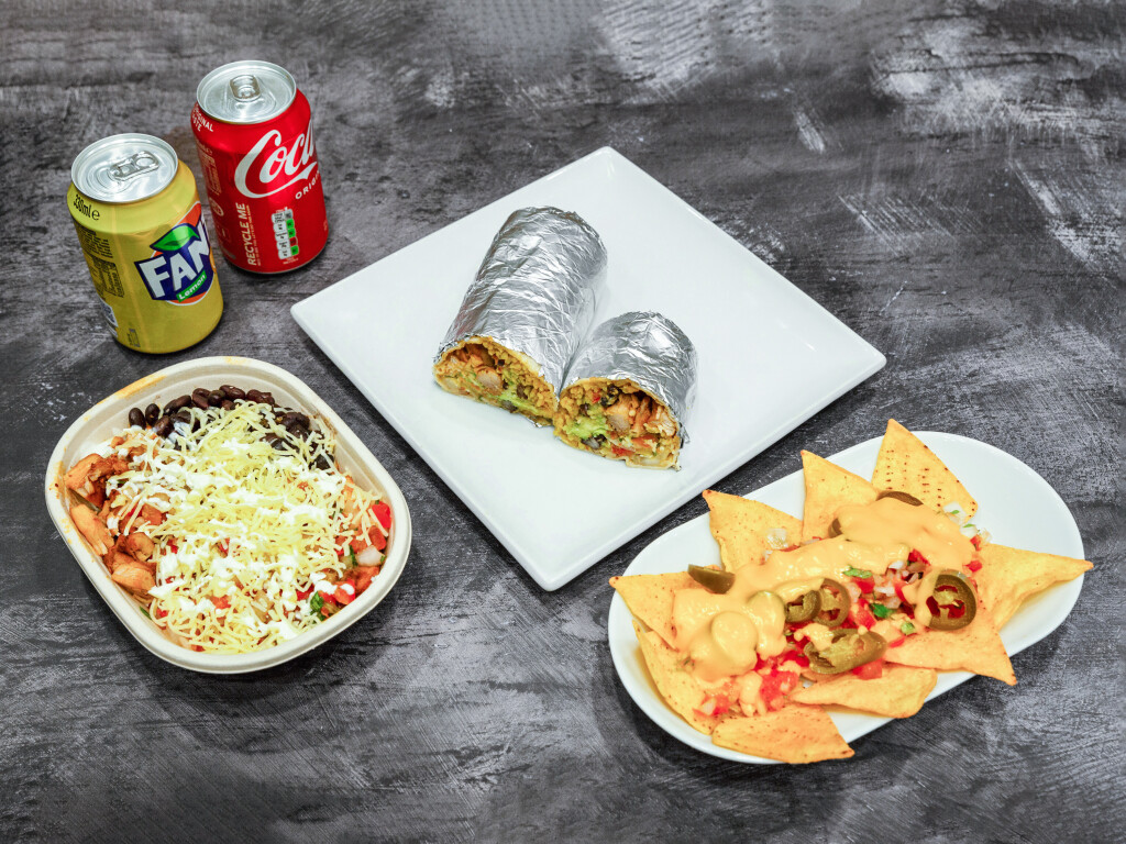 Genie's(Burritos,Wings,Waffle,Shakes) Photo 3
