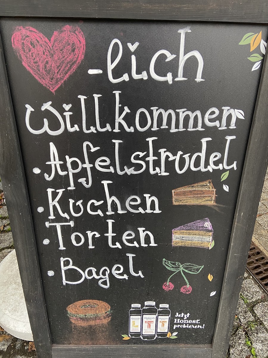 Le Petit Café Photo Menu 8