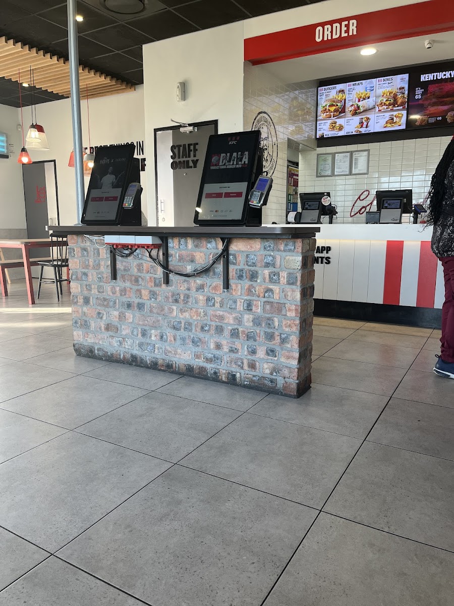 KFC Polkadraai Photo 4