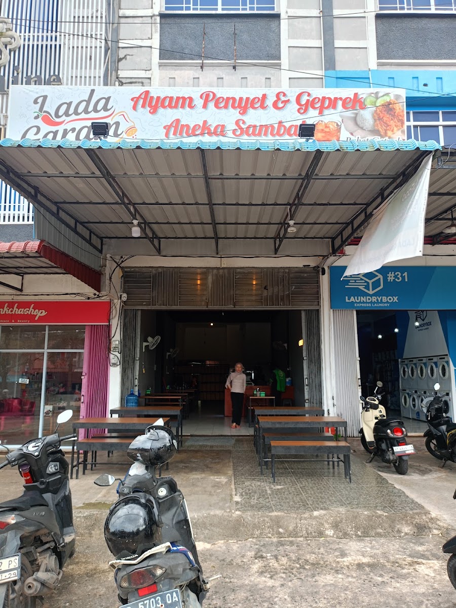Lada Garam Catering & Resto