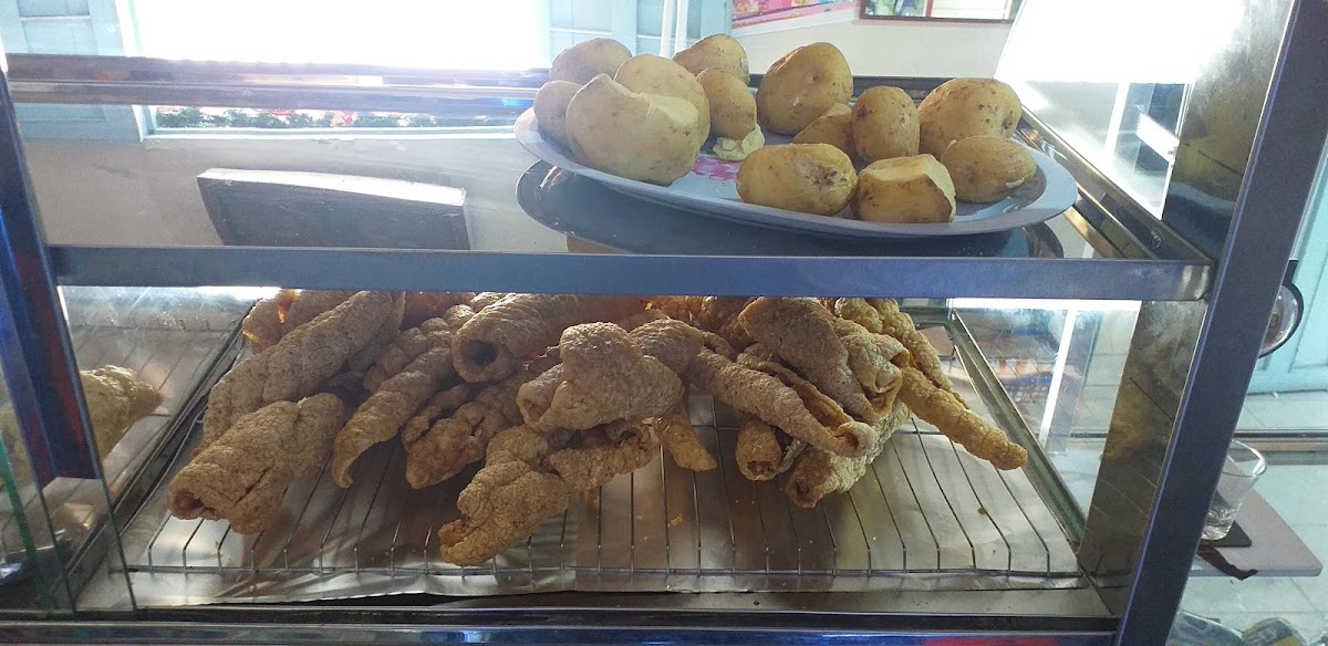 CHICHARRONES LA ERMITA % Photo 2