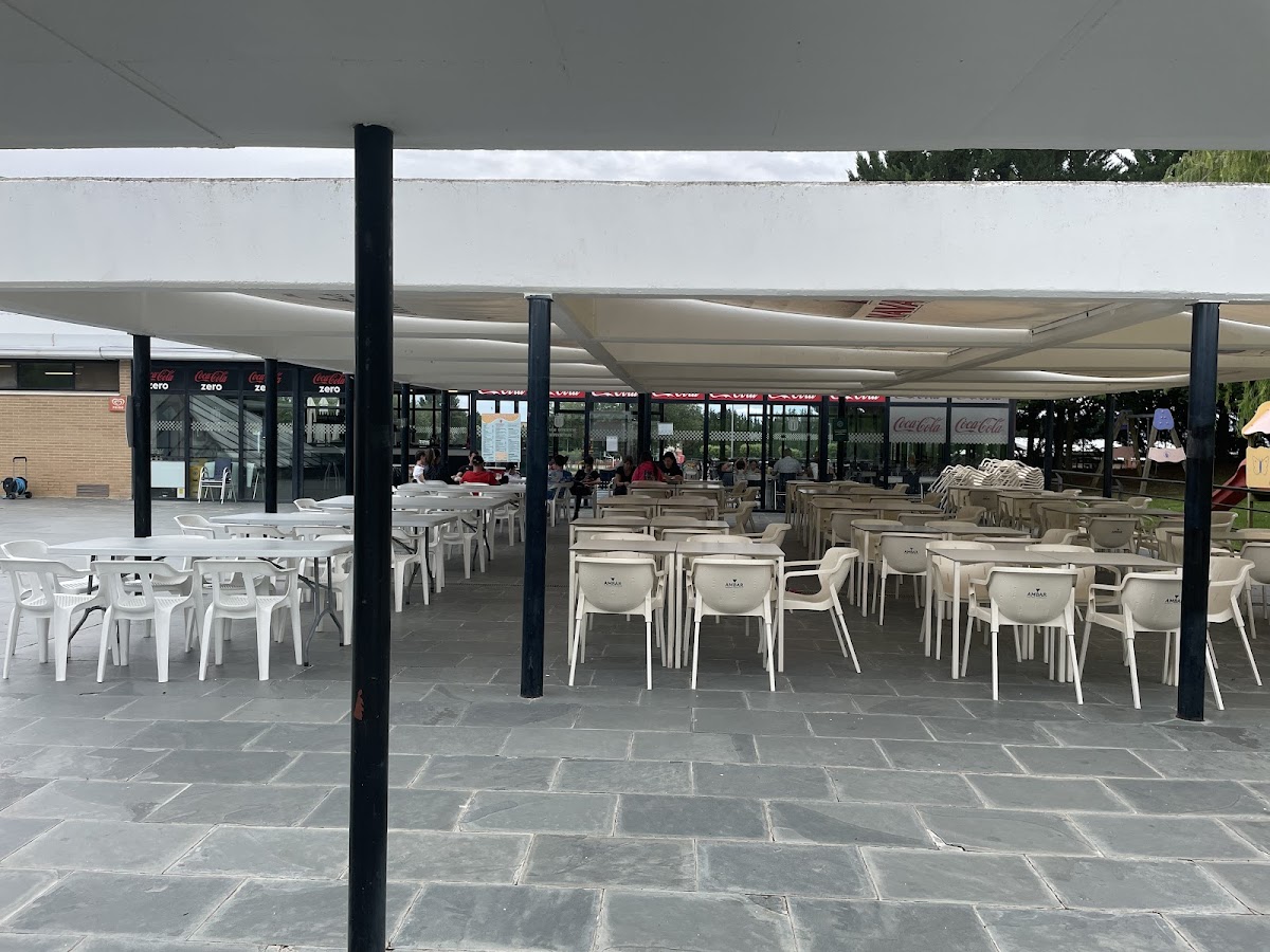 Restaurante piscinas_viana Photo 4