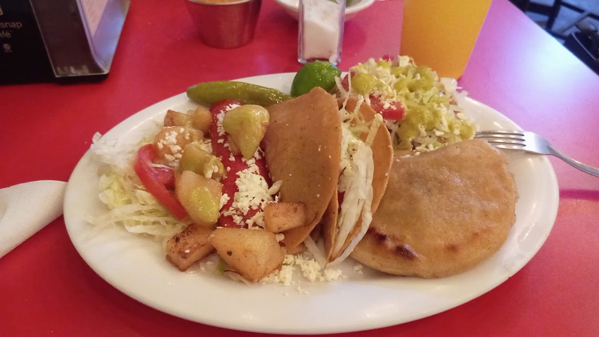 Antojitos Nany Photo 3