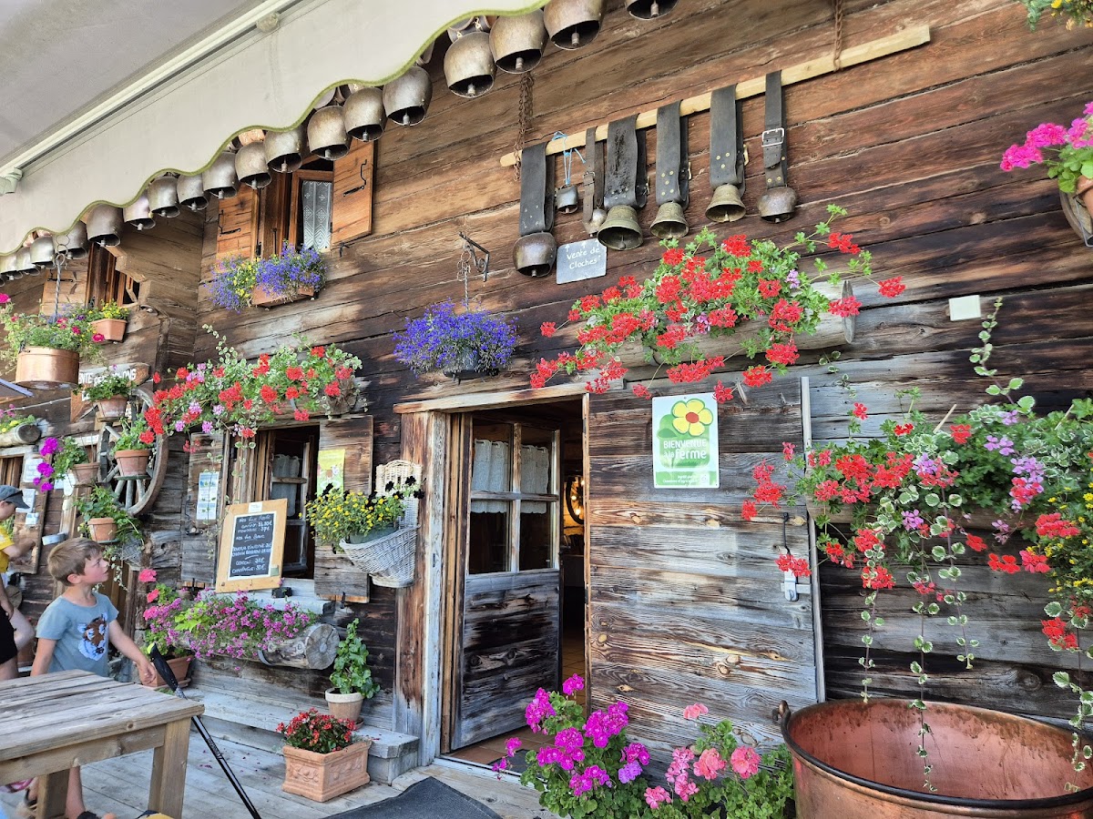 Ferme Auberge Des Corbassieres (l'été seulement enalpage)