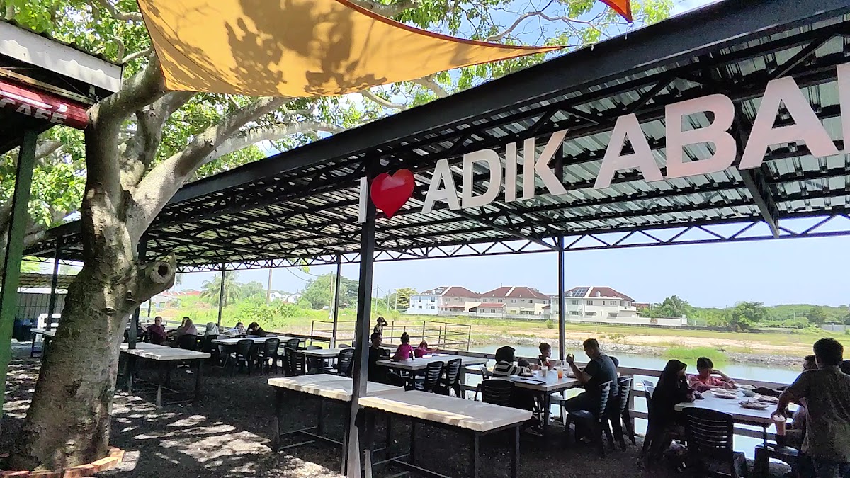 Kafe Adik Abang