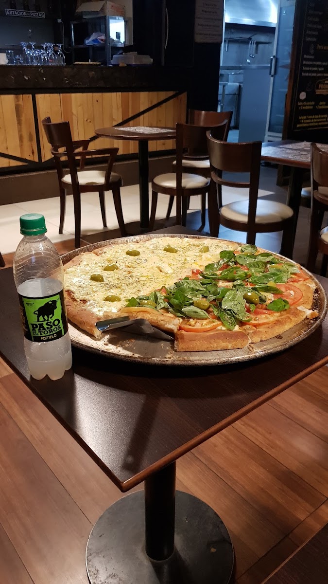 ESTACION DE PIZZAS Photo 6