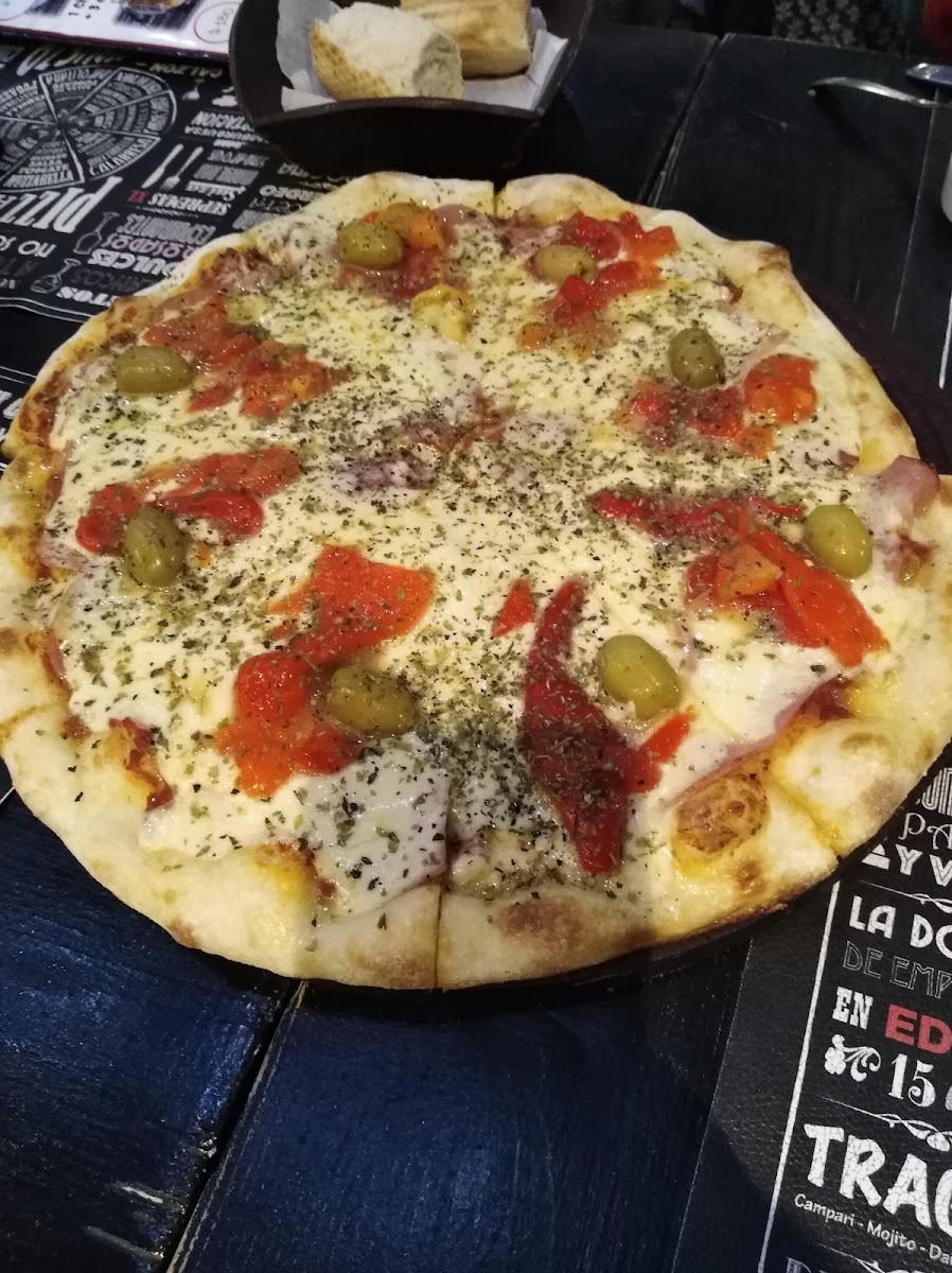 ESTACION DE PIZZAS Photo 7