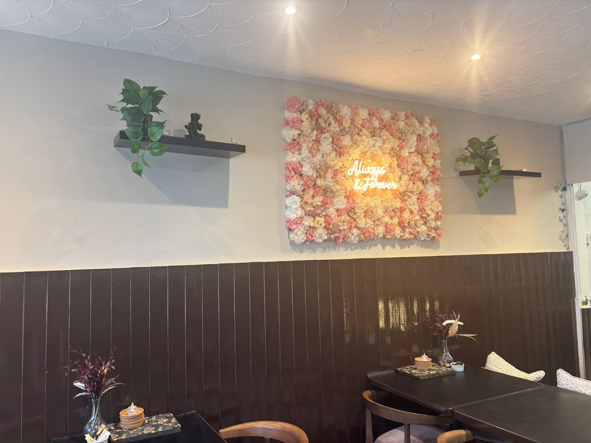 Creamy Cafe Photo 4