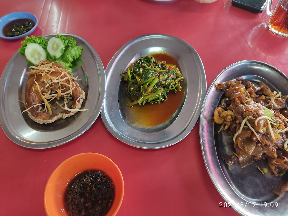 Kim Lun Cafe 海鲜饭店 Photo 10