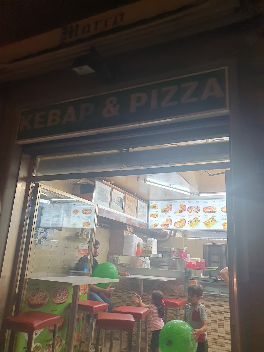 Istanbul Kebab & Pizza Photo 4