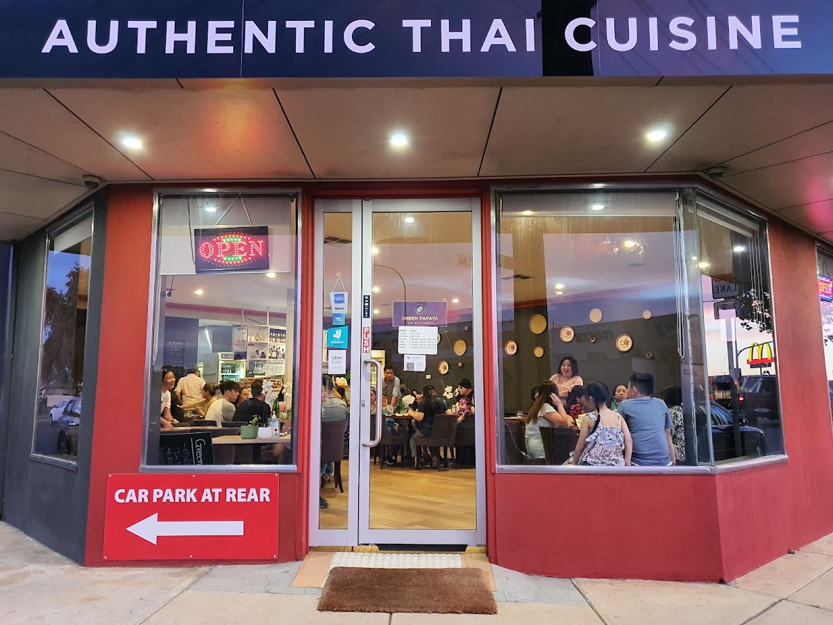 Green Papaya Thai Restaurant